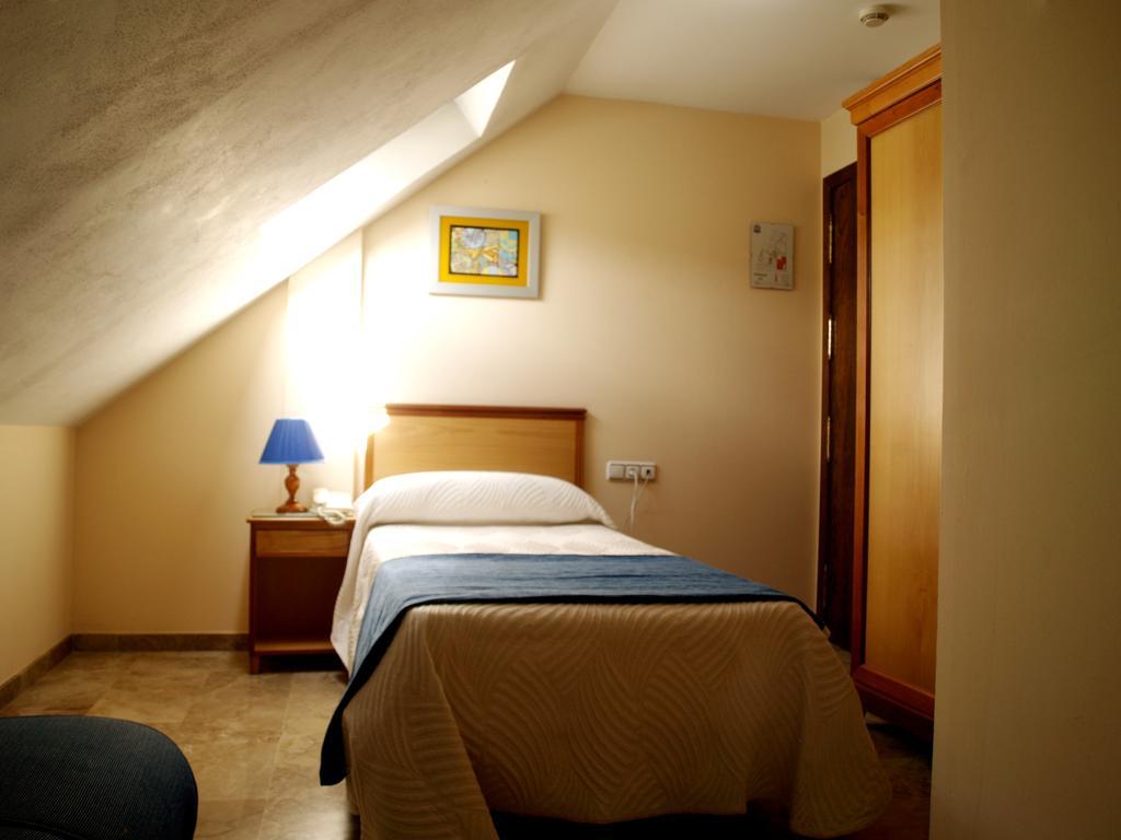 Hotel Al-Yussana Lucena Zewnętrze zdjęcie