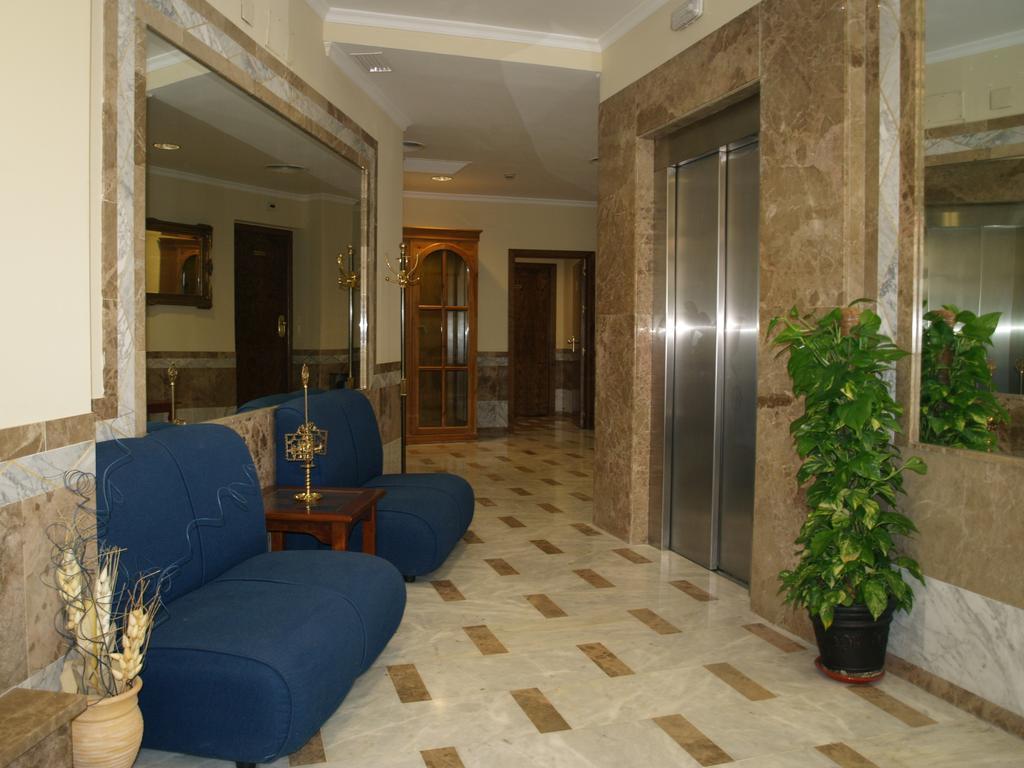 Hotel Al-Yussana Lucena Zewnętrze zdjęcie