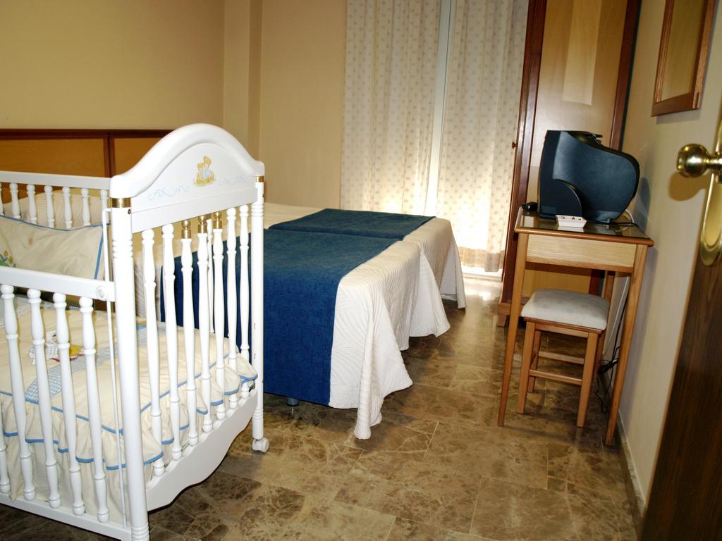 Hotel Al-Yussana Lucena Zewnętrze zdjęcie