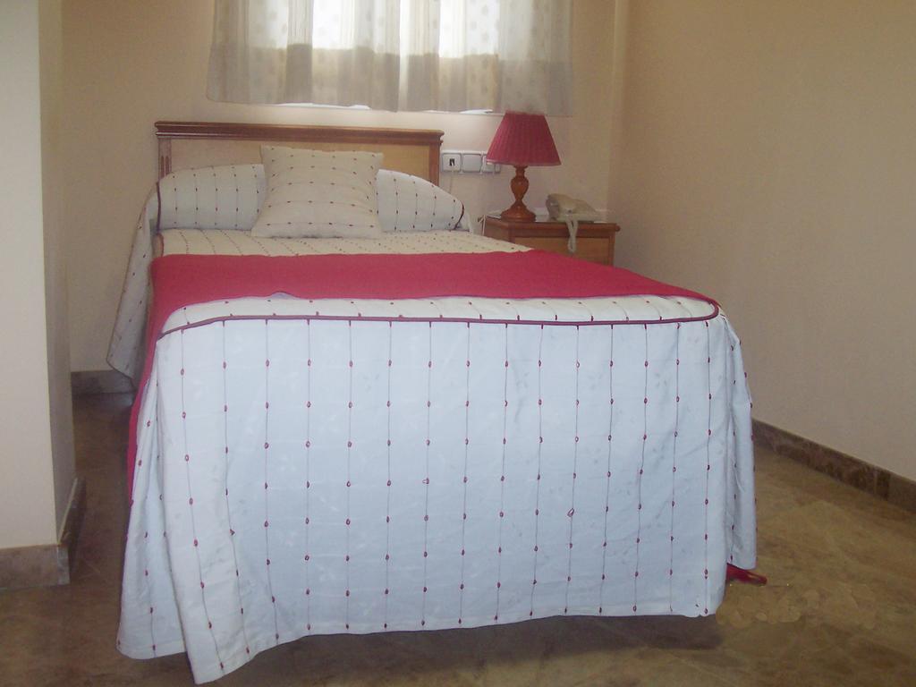 Hotel Al-Yussana Lucena Zewnętrze zdjęcie